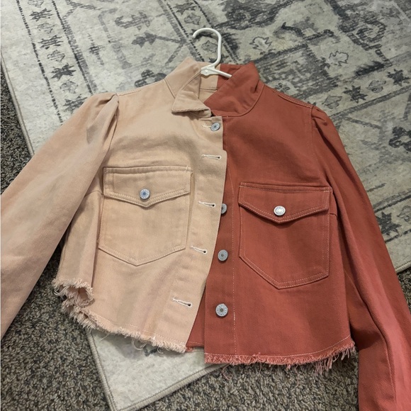 Two-Tone Cropped Jacket - Picture 4 of 6